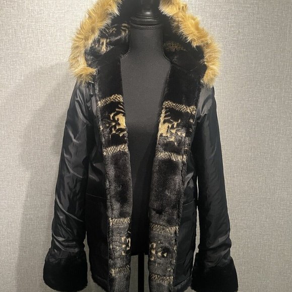 Fur Jacket  Ladies M hooded lined - Picture 5 of 8